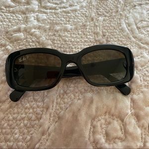 Ray Ban RB4122 Polarized Sunglasses
